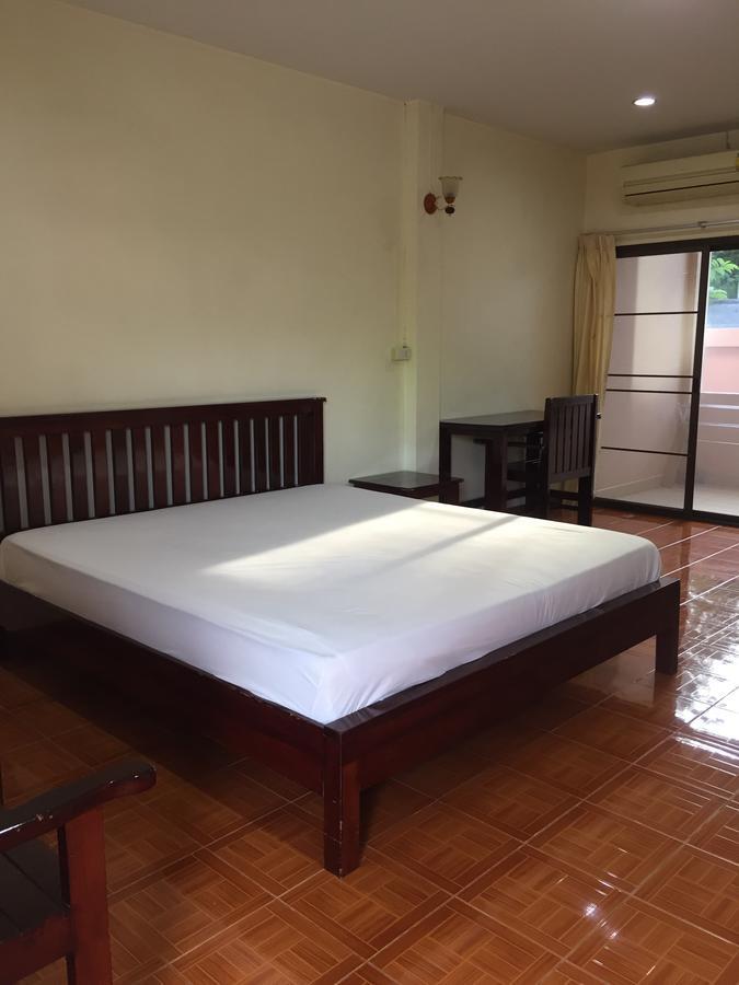 Poon Suk Hotel Kabin Buri Eksteriør billede