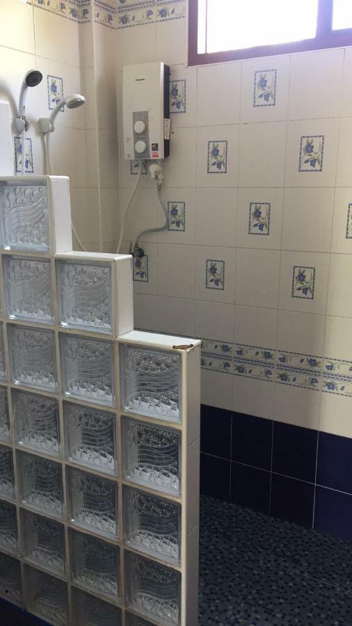 Poon Suk Hotel Kabin Buri Eksteriør billede