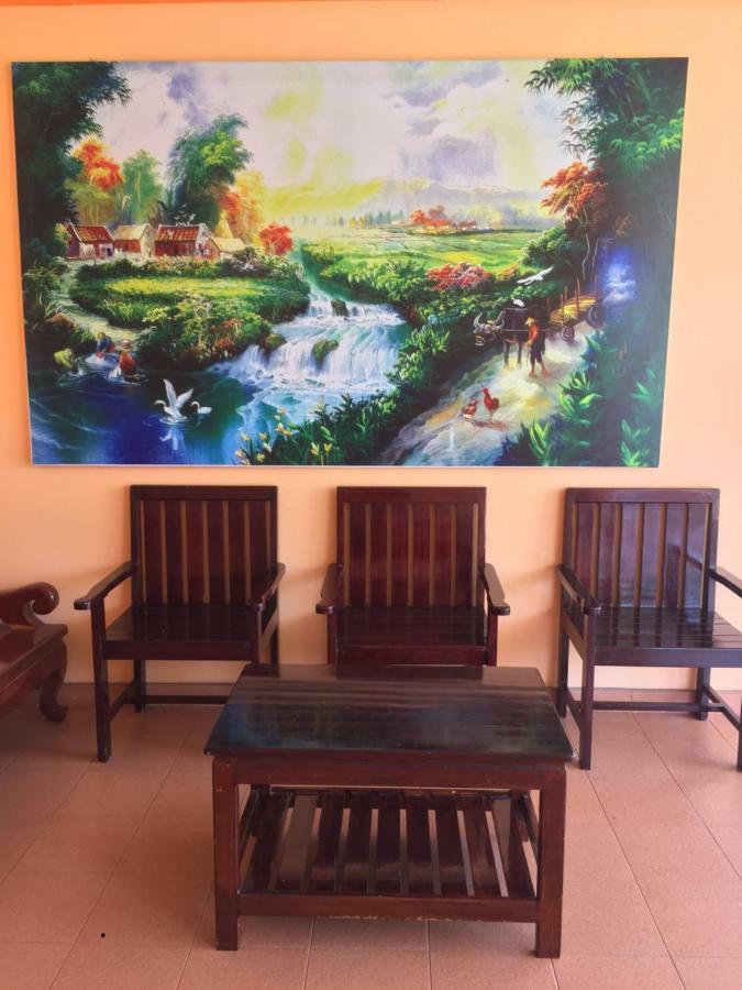 Poon Suk Hotel Kabin Buri Eksteriør billede